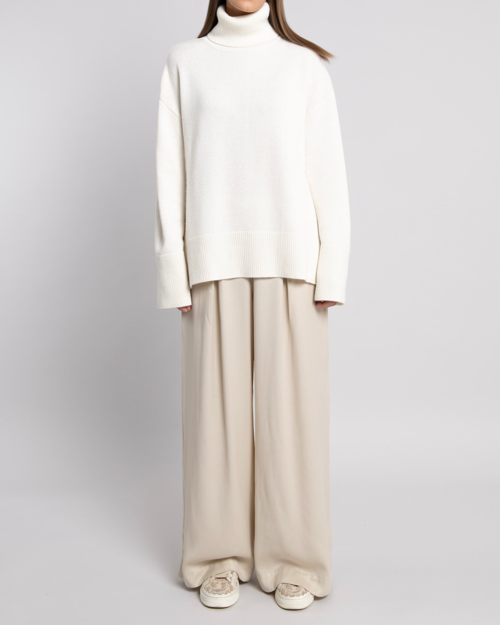 Detail_ayen_rollkragen_strickpullover_off_white_4