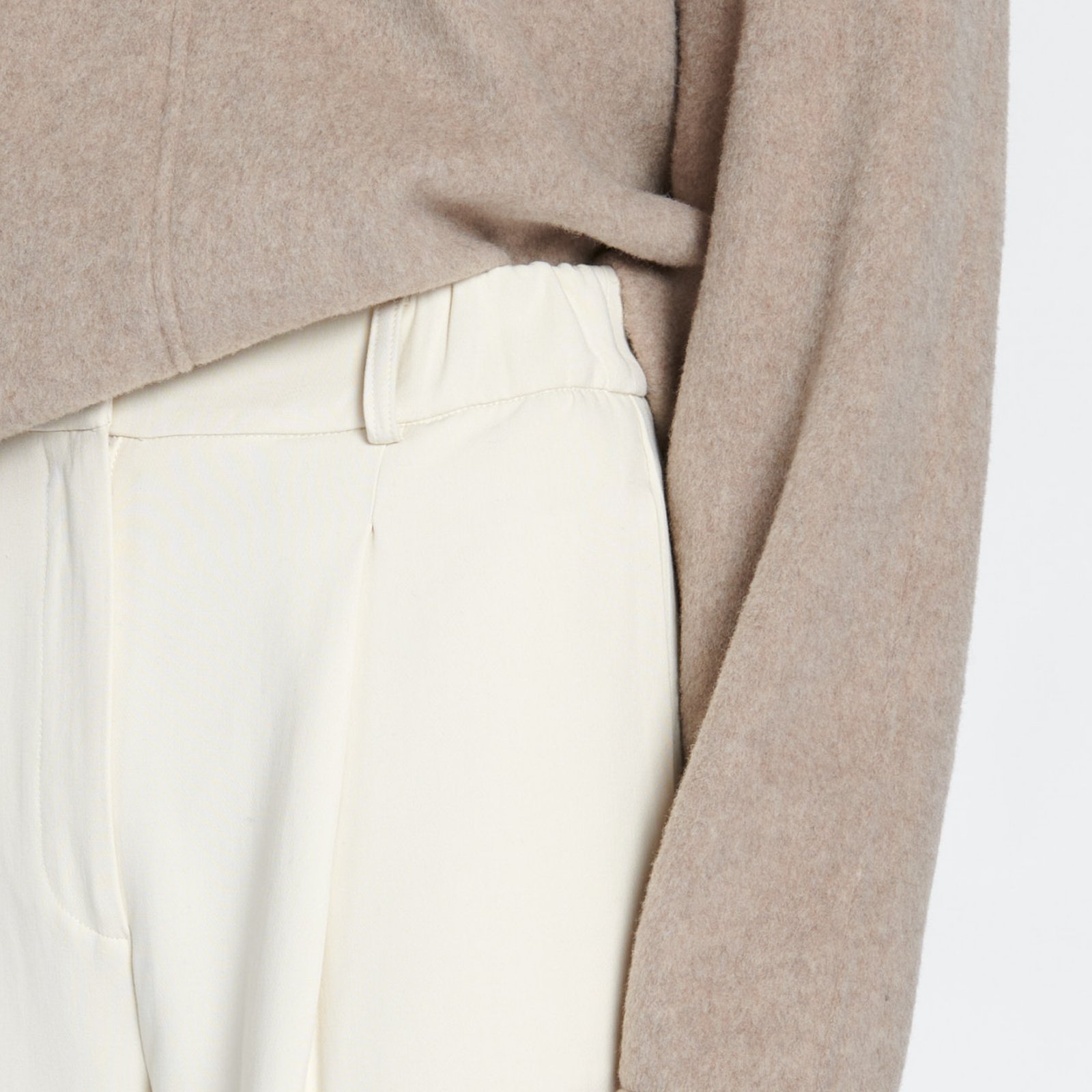ayen-Wrist pleated pants-cream-off-white-viscose-5-square